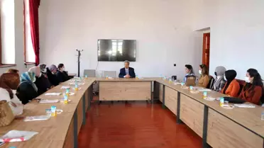 Başkan Akkaya belediyedeki bayan personelin kadınlar gününü kutladı