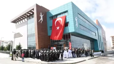 Şehit Şükrü Can Kayadibi Çok Amaçlı Spor Salonu törenle açıldı