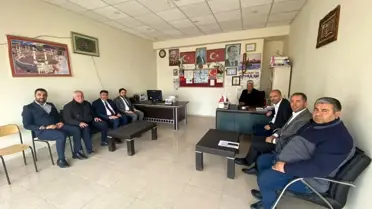 AK Partililer 'den mahalle muhtarlarına ziyaret