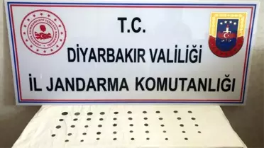 Diyarbakır'da 48 adet bronz sikke ele geçirildi