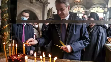 Yunanistan Başbakanı Miçotakis, Fener Rum Patrikhanesi'nde ayine katıldı