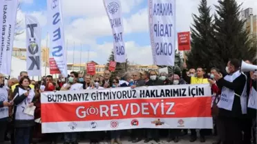 Sağlık çalışanlarından 'Tıp Bayramı'nda basın açıklaması