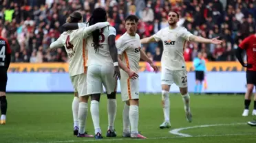 Spor Toto Süper Lig: Gaziantep FK: 1 Galatasaray: 1 (İlk yarı)