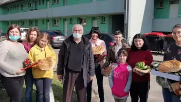 Ukrayna'daki savaştan kaçarak Almanya'ya gelenlere Türkler sahip çıktı