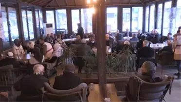 DİYARBAKIR - 'Yaşlı Çınar Korosu'ndan akranlarına müzik dinletisi
