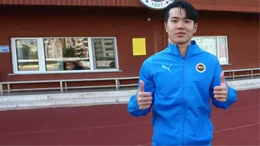 Jin-ho Jo'nun Fenerbahçe lisansı çıkarıldı! 2. Güney Koreli futbolcu olarak takıma geldi