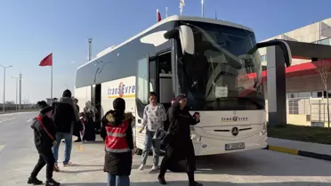 Ahıska Türkü kadınlar savaş bölgesinde bıraktıkları eş ve çocukları için gözyaşı döktü