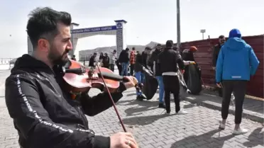 ÜNİVERSİTE ÖĞRENCİLERİNDEN 'KEMAN' EŞLİĞİNDE BAHAR TEMİZLİĞİ