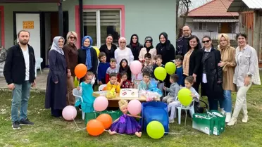 Çocuk kulübü çocukların gönlüne dokunuyor