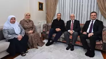 İstanbul Valisi Yerlikaya, Şehit Savcı Kiraz'ın ailesi ile iftar yaptı