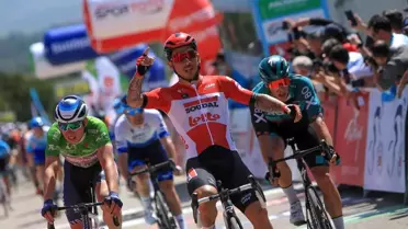 Son dakika... Cumhurbaşkanlığı Türkiye Bisiklet Turu'nun altıncı etabını Alexander Caleb Ewan kazandı