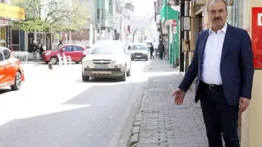 Başkan Türkyılmaz: 'Yetki verin ana caddeleri de biz yapalım'