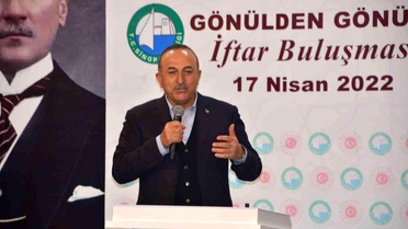 Dışişleri Bakanı Mevlüt Çavuşoğlu, esnaf ziyaretinde bulundu
