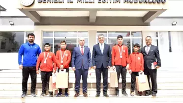 Denizli'nin genç güreşçilerinden minderde 4 madalta