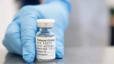 Türkiye Kovid-19 aşılarını dağıtıyor: Türkmenistan'a 150 bin, Karadağ'a 100 bin, Irak'a 200 bin sağlık malzemesi