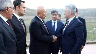 Başkan Pekmezci, Otlukbeli'nde düzenlenen iftara katıldı