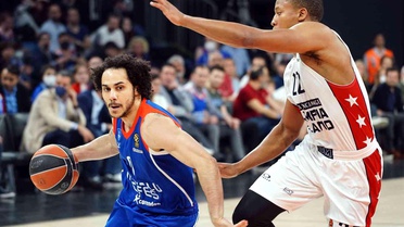 THY Euroleague: Anadolu Efes: 77 - Olimpia Milano: 65