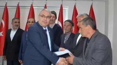 Muş'ta kadastral sorunu çözülen Kayalısu köyü sakinleri tapularına kavuştu