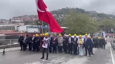 ZONGULDAK - 'Emeğin kenti' Zonguldak'ta 1 Mayıs Emek ve Dayanışma Günü kutlandı