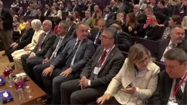 BAKAN ÖZER, DİJİTAL OBEZİTE TEMALI 5'İNCİ ULUSLARARASI EĞİTİM FORUMU'NA KATILDI
