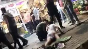 17 yaşındaki genç yolda yürürken bıçaklandı