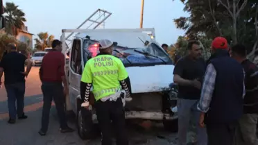 Nehre düşen pikap sürücüsü yaralandı