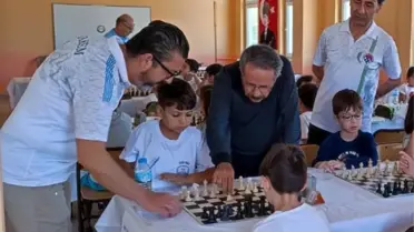 Köyceğiz'de 19 Mayıs Satranç Turnuvası ödül töreni ile tamamlandı