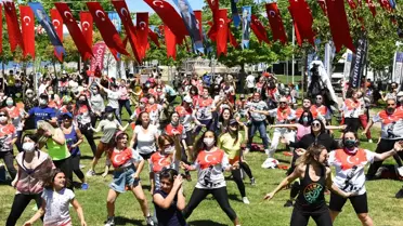 19 Mayıs Kadıköy'de Coşkuyla Kutlanacak