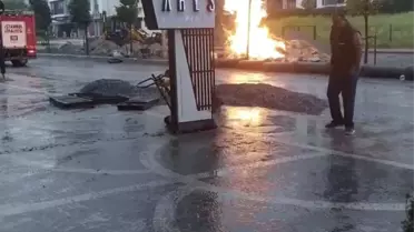 Beylikdüzü'nde doğalgaz borusu alev aldı, mahallede panik yaşandı