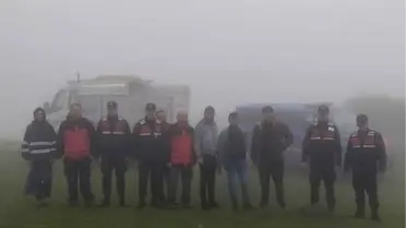 Nevşehir'de sis nedeniyle arazide kaybolan gençleri, AFAD ve jandarma ekipleri buldu