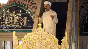 Diyanet İşleri Başkanı Erbaş'tan aile uyarısı: 'Ailemizden gittikçe uzaklaşıyoruz'