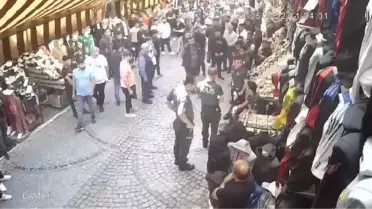 Beyazıt'taki çatışma güvenlik kamerasında