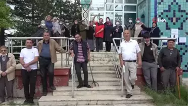 Kütahyalı vatandaşlardan 'Çinili Camii derhal ibadete açılsın' vurgusu