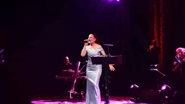 Candan Erçetin'den Bursalılara muhteşem bir gece