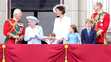 Fotoğraflarla Kraliçe'nin Platin Jübile kutlamaları: İngiltere'de Kraliçe 2. Elizabeth'in tahttaki 70. yılı kutlanıyor