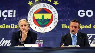 Fenerbahçe Teknik Direktörü Jorge Jesus'un imza töreni (2)