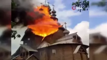 Rusya, Ukrayna'da tarihi manastırı bombaladı