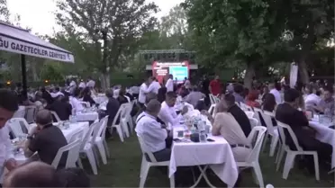 DİYARBAKIR - Güneydoğu Gazeteciler Cemiyetinin 'Yılın Başarılı Gazetecileri Ödülleri' verildi