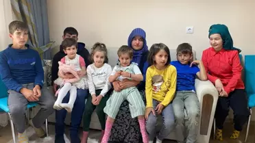 Harabe evde yaşayan 8 çocuklu Aygün ailesinin yeni ev sevinci