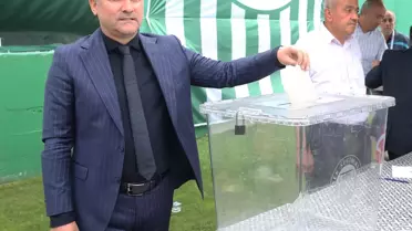 Giresunspor Kulübü Başkanlığı'na Hakan Karaahmet yeniden seçildi