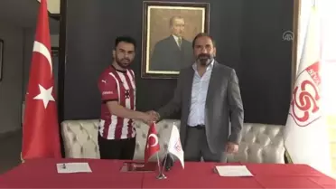 Sivasspor'un yeni transferi Murat Paluli forma için iddialı konuştu