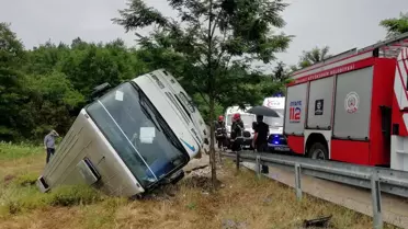 Kocaeli'de midibüsün şarampole devrilmesi sonucu 17 kişi yaralandı