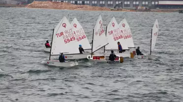 Kiraz festivalinde yelken yarışları nefes kesti