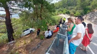 Muğla'da şarampole devrilen otomobildeki 6 kişi yaralandı
