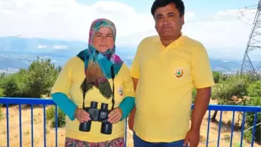 Yunt Dağı'nda eşinin yanında gönüllü olarak ormanı gözetliyor