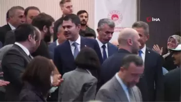 Bakan Kurum: 'Mamak'a donatıları, parkları, bahçeleriyle toplamda 15 bin 696 konut kazandırmış olacağız'