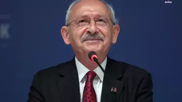 Kılıçdaroğlu: Dürüst Evlatların Dürüst Babalarının Babalar Günü'nü Kutluyorum