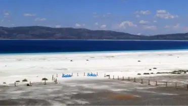 Salda Gölü'ne girmenin tamamen yasaklanması isteği
