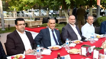 Adıyaman'da baş savcı ve müftüye veda yemeği