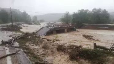 Bolu'da sağanak nedeniyle 2 köprü yıkıldı, bazı evleri su bastı